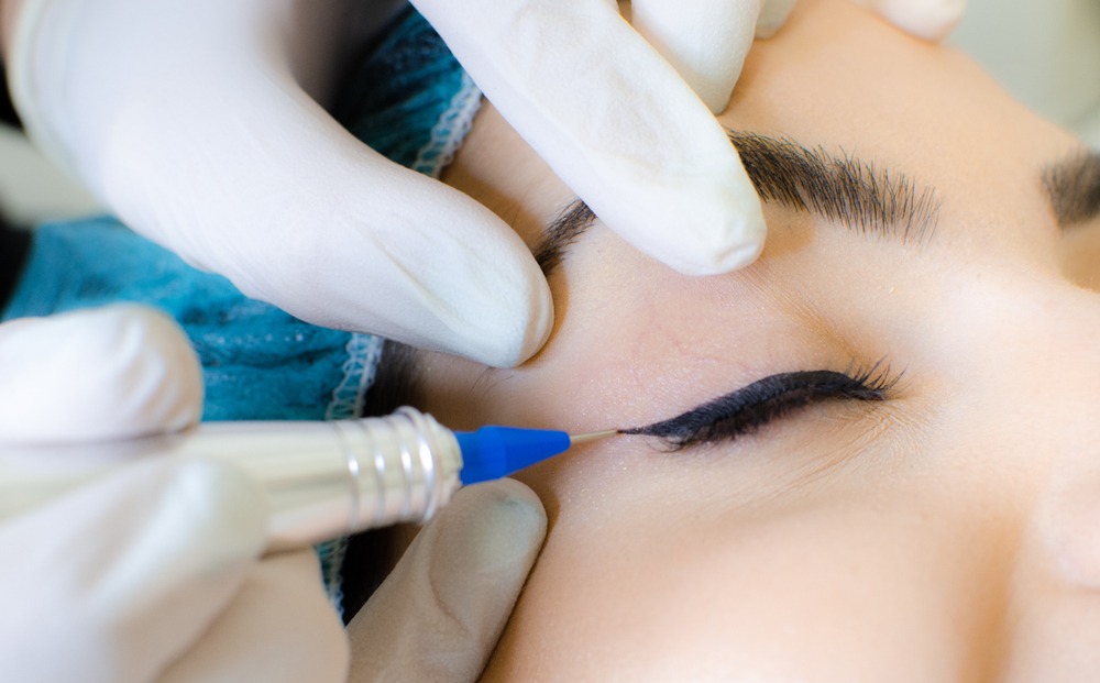How Long Does Permanent Eyeliner Last?